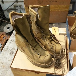 미군용 사막색 전투화신발 - 신상품 가격인하
